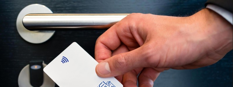 Inteligensa apuesta por el sector hotelero